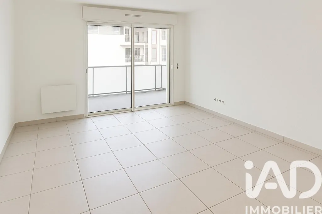 Toad - Apartment with Pool in Saint-Jean-de-Védas
