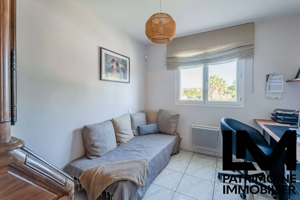 Bedrooms - Luxury Villa with Pool in Agde