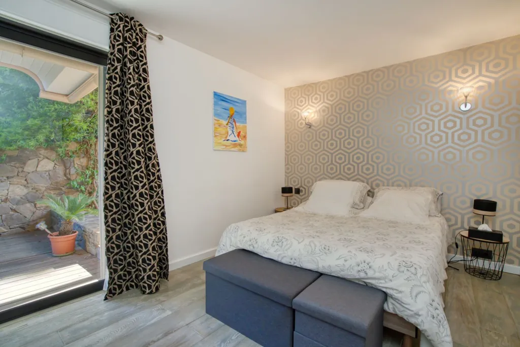 Chambres - Appartement avec Jardin et Terrasse à Saint-Tropez