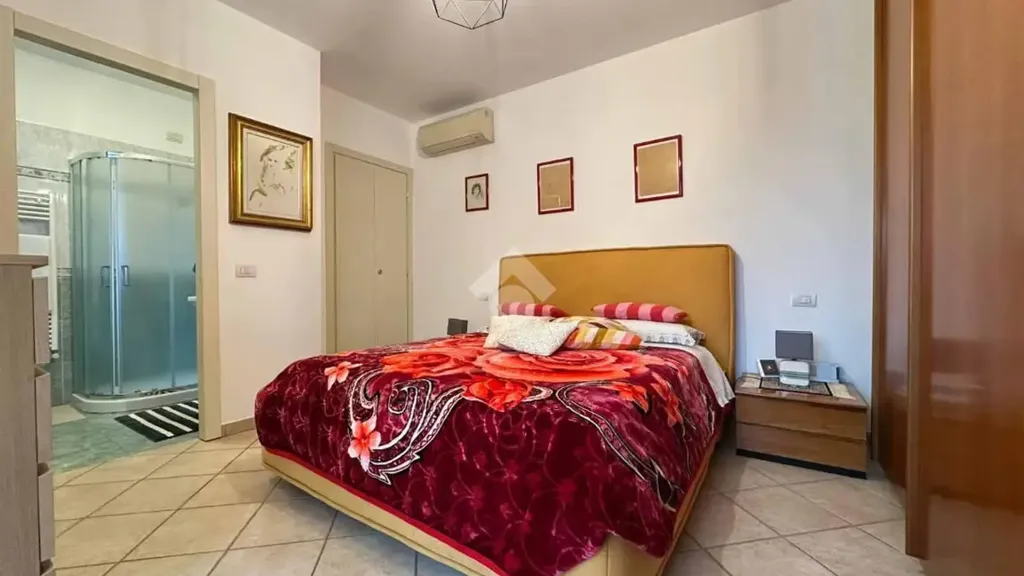 Chambres - Attico with Balcony in Crespiatica