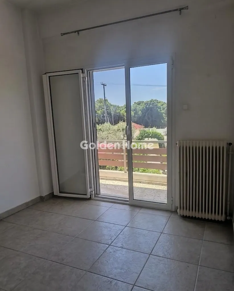 Pièces - Renovated Apartment with Sea View in Rafina