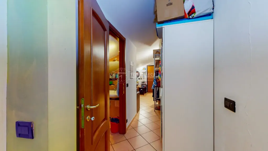 Esik - Bright Apartment with Balcony in Bruino