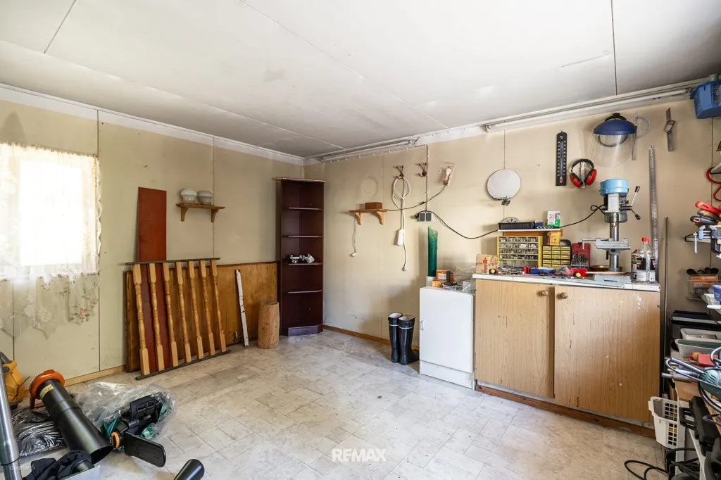 Garage - Maison 4 pièces à FI