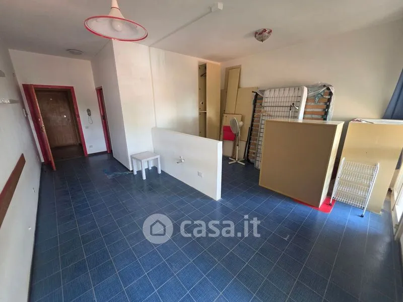 Pièces - Restorable Two-Bedroom in Lido degli Estensi