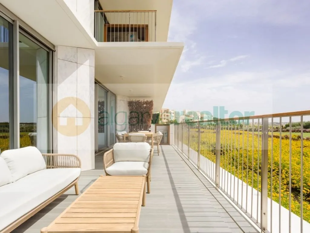 Rõdu - 2-Bedroom Flat with Sea Views in Armacao de Pera