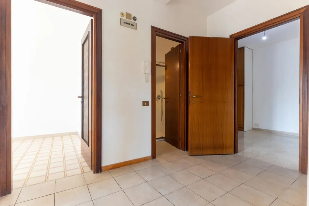 Entrée - Four-Bedroom Apartment with Terrace in Rome