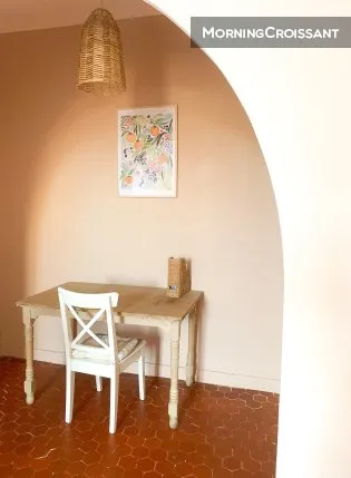 Salle à manger - Appartement 2 Pièces avec Vue sur les Toits à Marseille