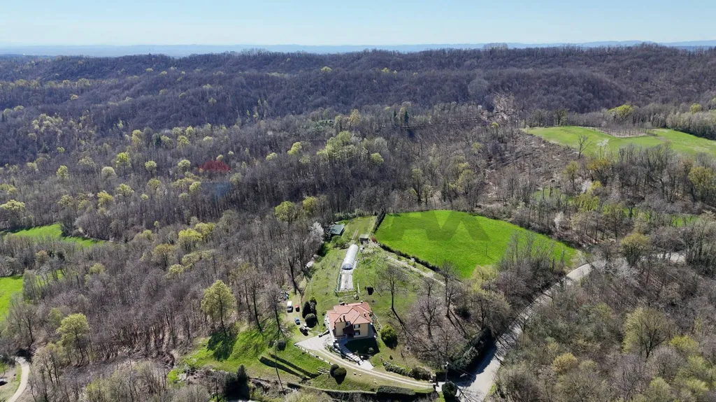 Vista aerea - Villa indipendente con parco privato a Magnano