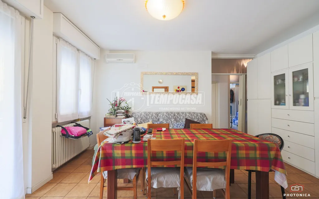 Söögituba - Five-Room Apartment with Balconies in Riccione