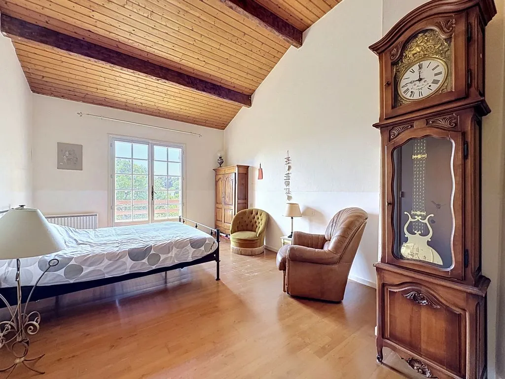 Chambres - Maison de Luxe avec Jardin au Calme à Saint-Raphaël