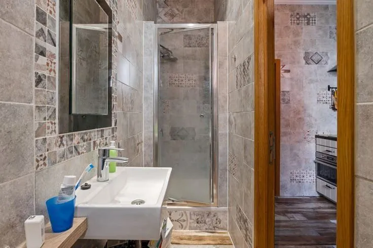 Vannitoad - 1-Bedroom Apartment with Terrace in Antwerp