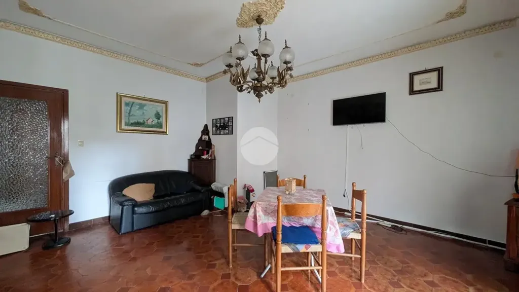 Salle à manger - 5-Room Apartment with Balcony in Palermo