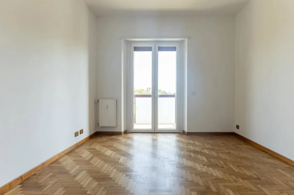 Pièces - Four-Bedroom Apartment with Terrace in Rome