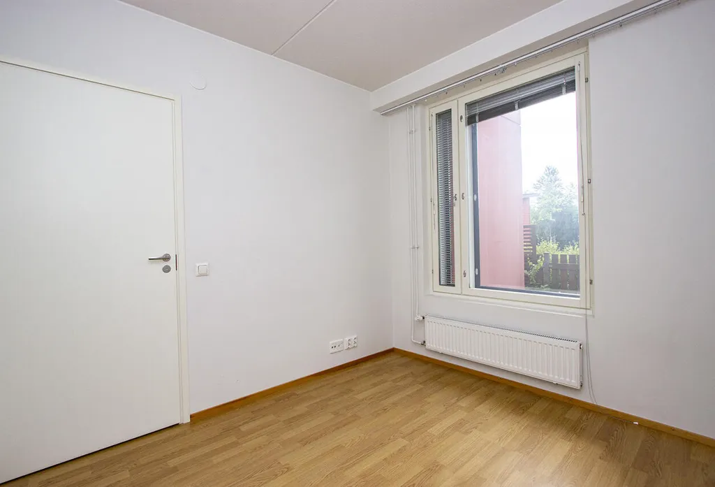 Pièces - First Floor Flat with Sauna in Simonkylä, Vantaa