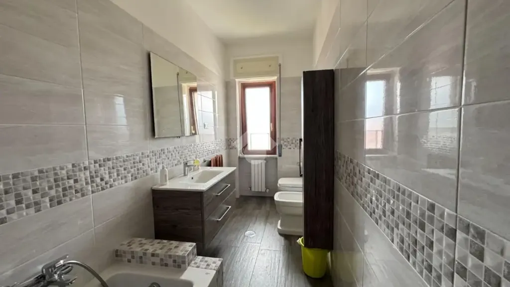 Salles de bain - Apartment with Terraces in Cosenza