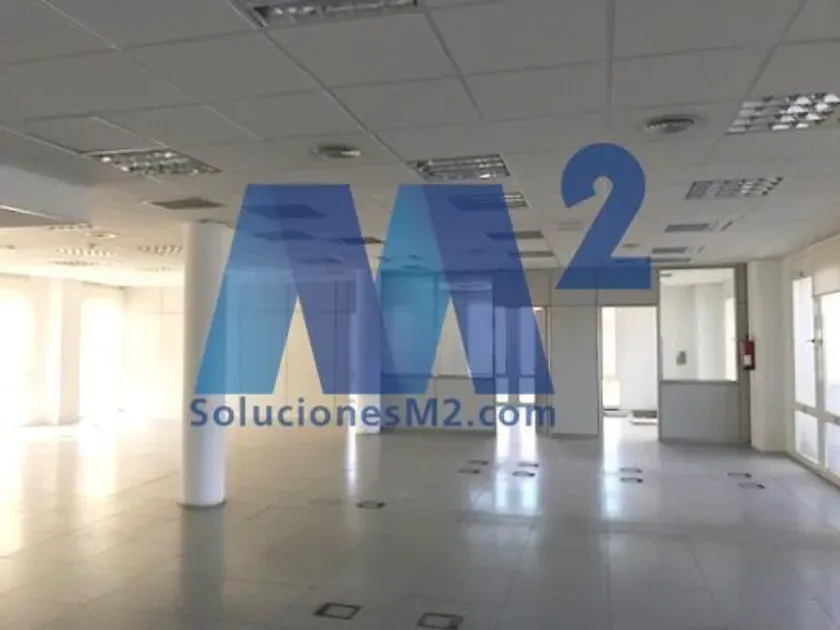Pièces - Mixed-Use Building with Office Space in Alcobendas