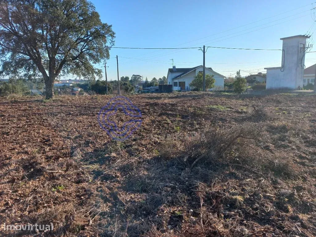 Jardin - Construction Plot for 4 Homes near Tomar