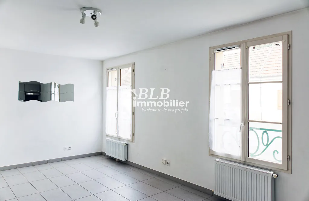 Toad - Studio Flat with Parking in Rambouillet
