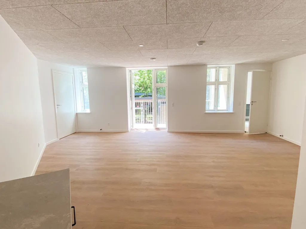 Séjour - Renovated 2-Bedroom Flat with Balcony in Aalborg
