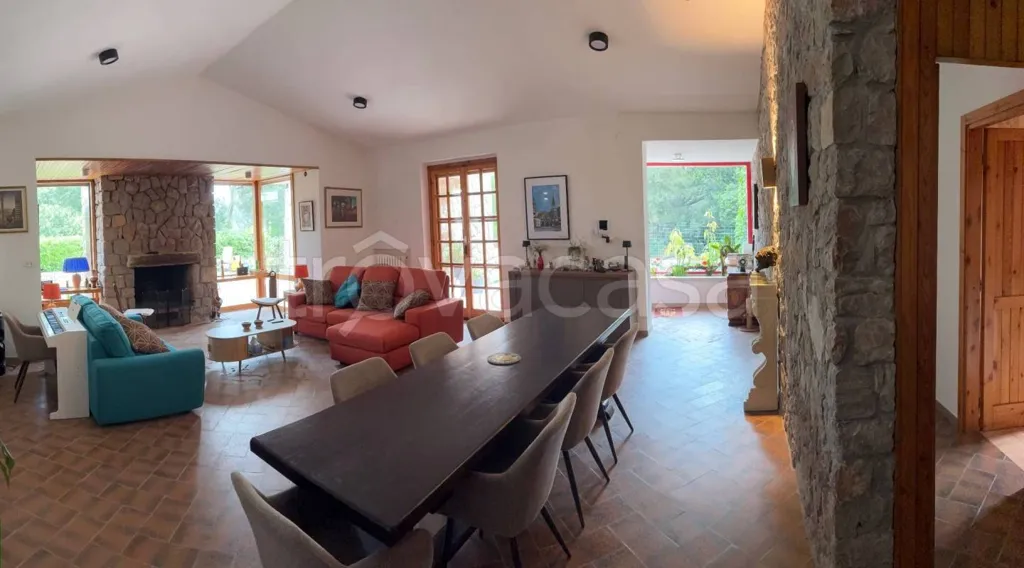 Sala da pranzo - Architectural Villa with Garden in Itri