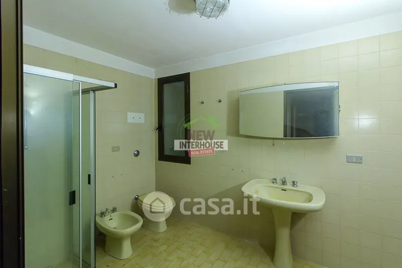 Salles de bain - Rustic Villa with Private Garden in Fagagna