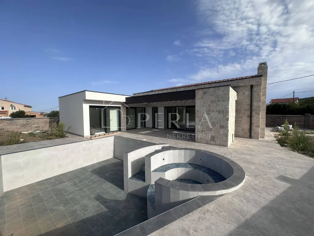 Piscine - Modern Bungalow with Pool in Debeljak, Sukošan