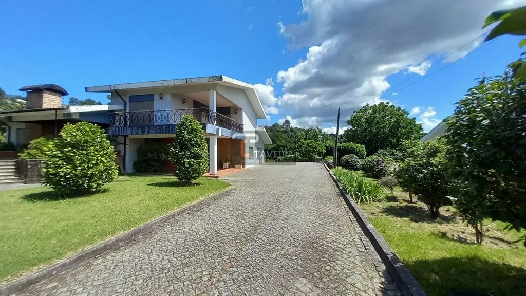 Välivaade - Modern Luxury House with Garden in Arcos de Valdevez