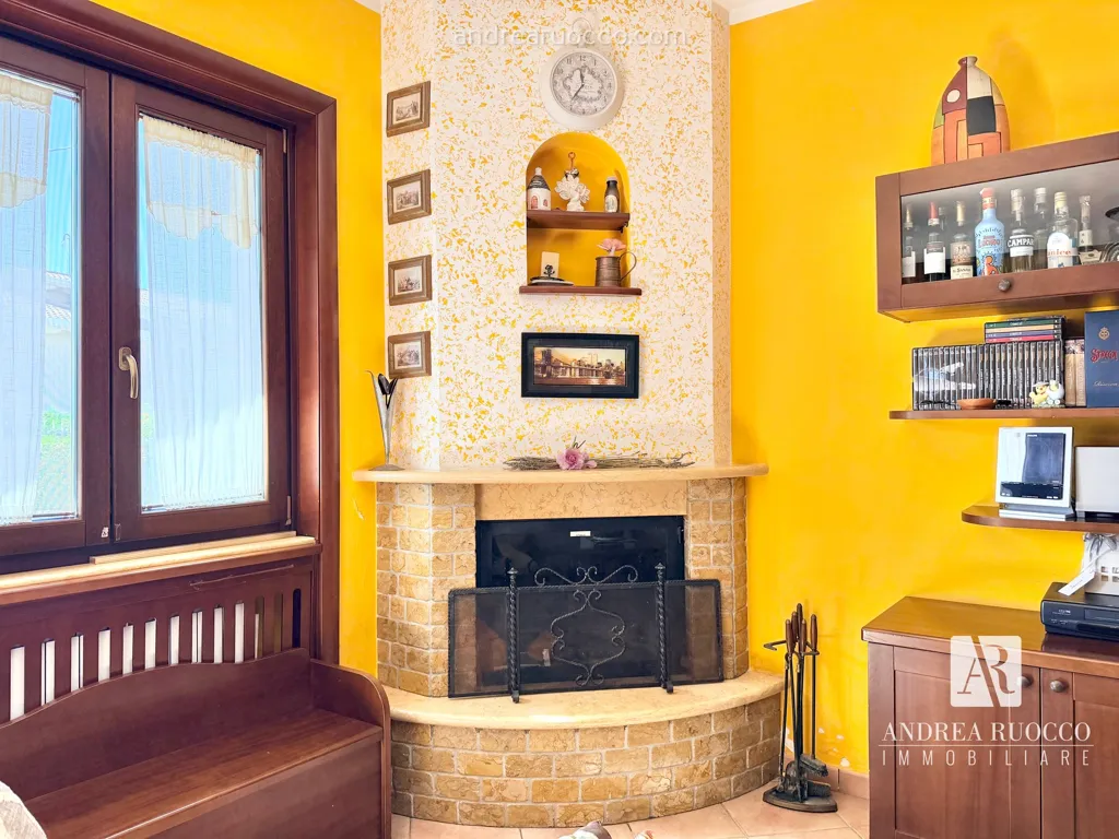 Séjour - Semi-Detached Villa with Office in Paestum