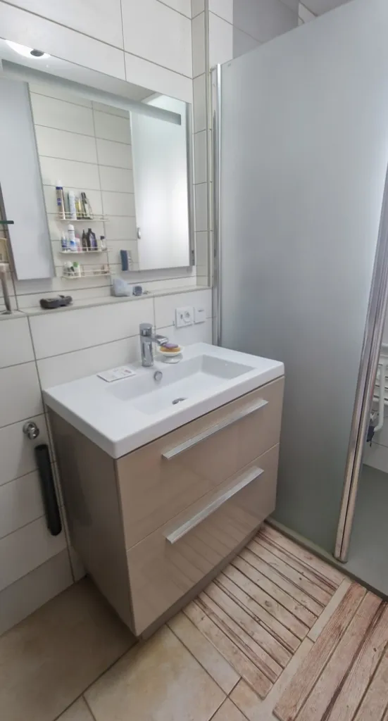 Bagni - House with Pool and Veranda in Pennautier