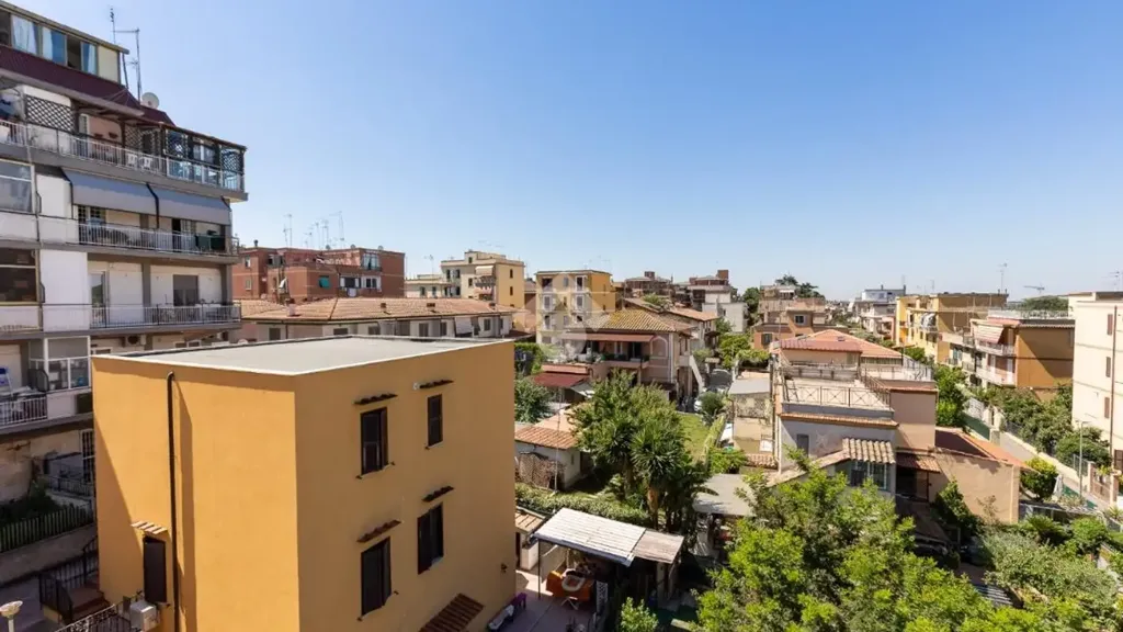 Balcon - Two-Bedroom Apartment with Balcony in Rome