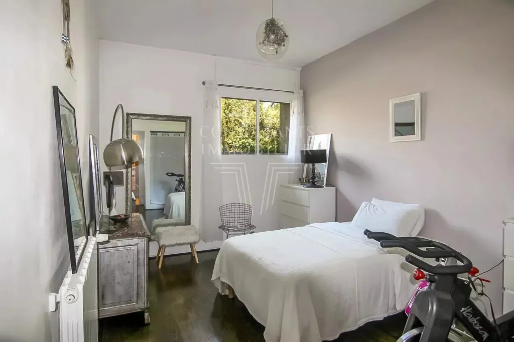 Chambres - Appartement de Deux Suites avec Jardin à Cimiez, Nice