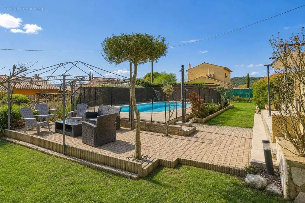 Piscina - Family House with Pool in Callian