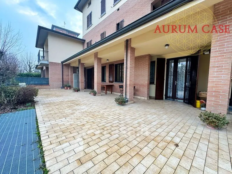 Terrasse - Trilocale with Private Garden in Nonantola