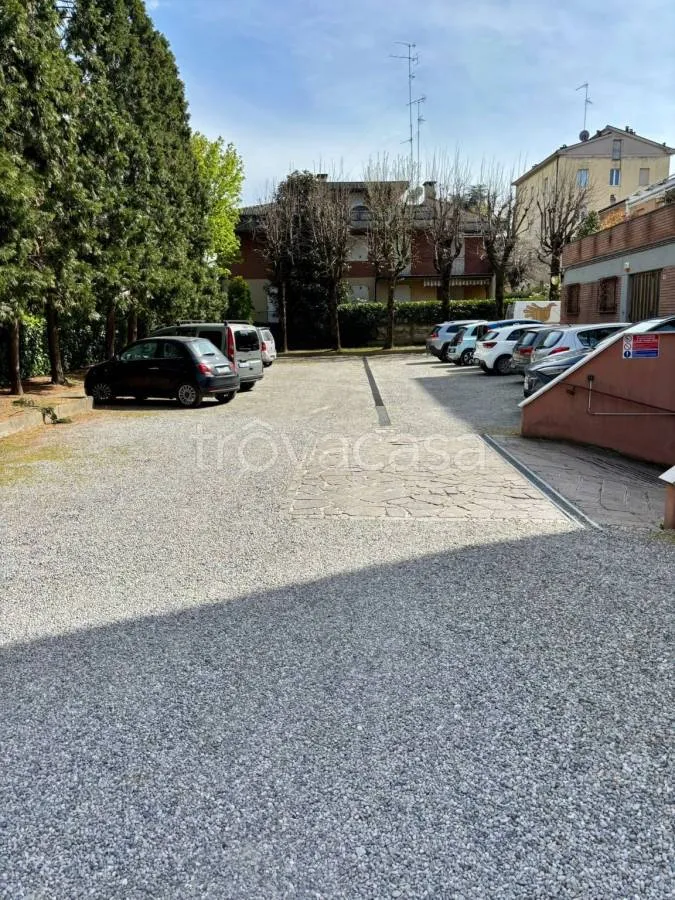 Välivaade - Spacious Apartment with Balcony in Modena