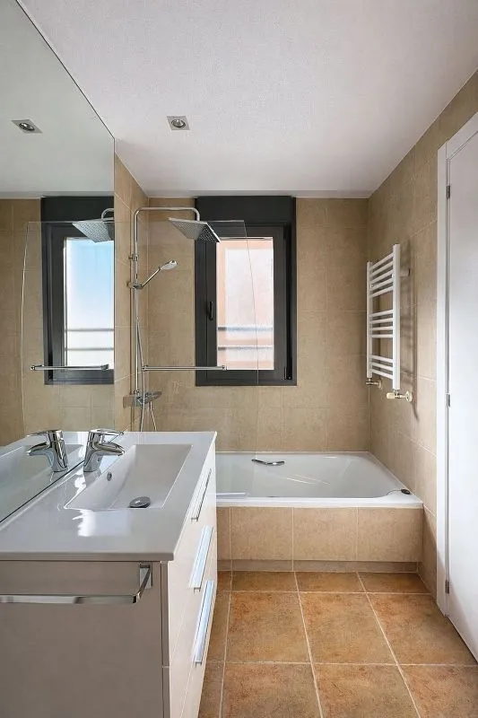 Vannitoad - Bright Apartment with Pool in Sanchinarro