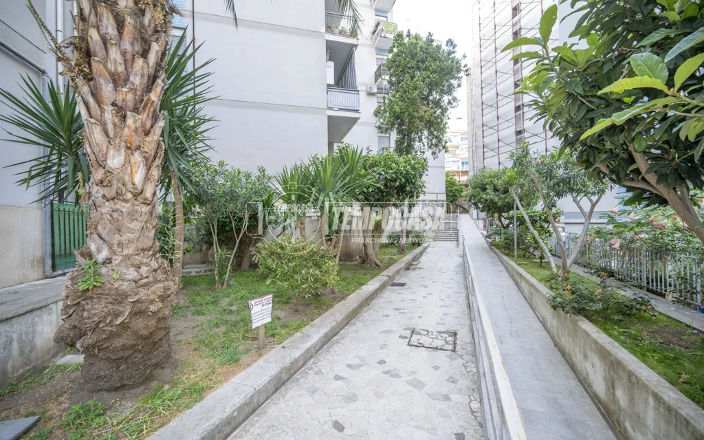 Aed - Trilocale with Garage in Messina