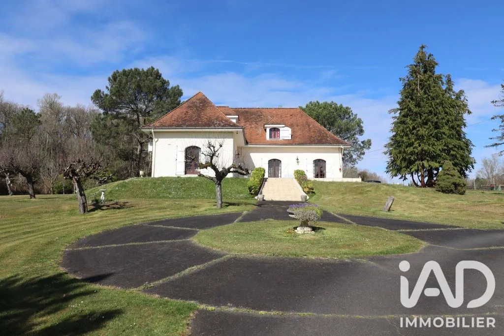 Välivaade - Luxury Villa with Pool in Pompignac