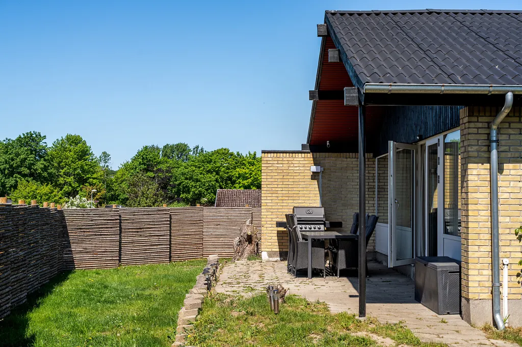 Terrass - Fenced Villa with Garden in Holbæk