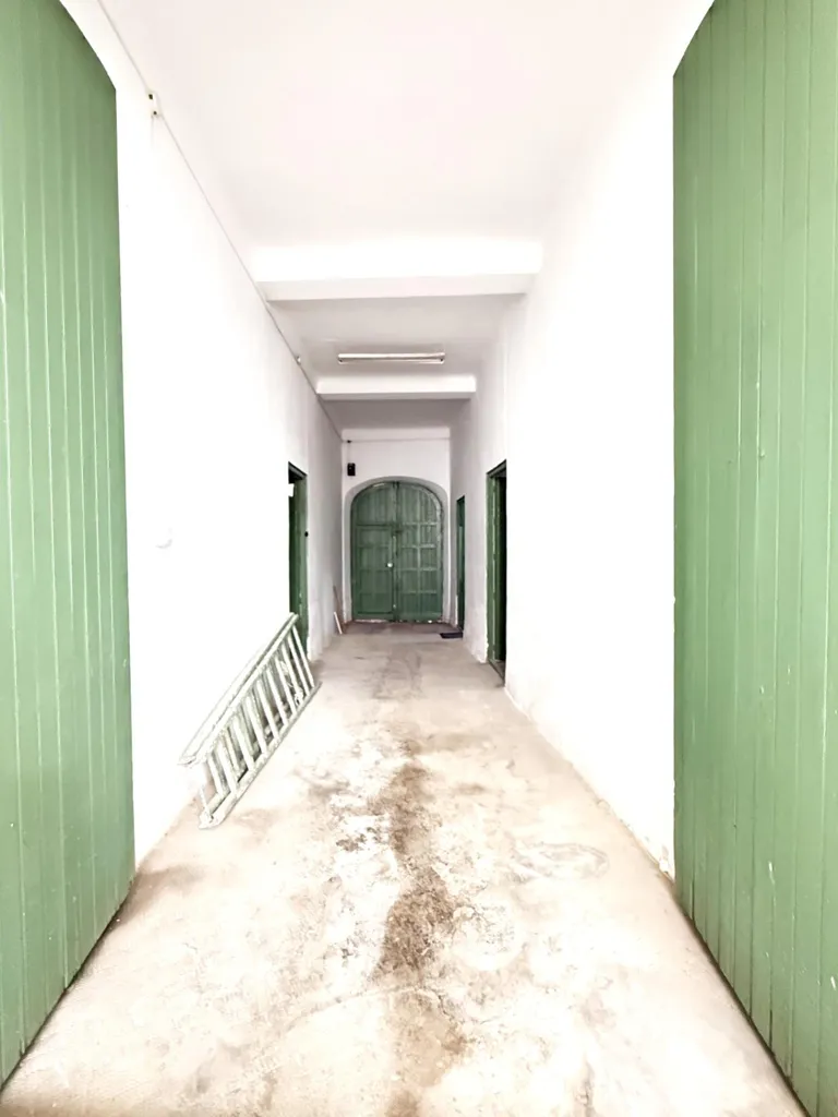 Esik - Historic House with Potential in Puente Genil