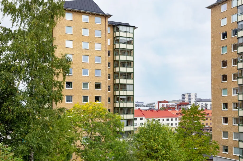 Rõdu - Modernised 1.5-Bedroom Flat with West-Facing Balcony in Göteborg