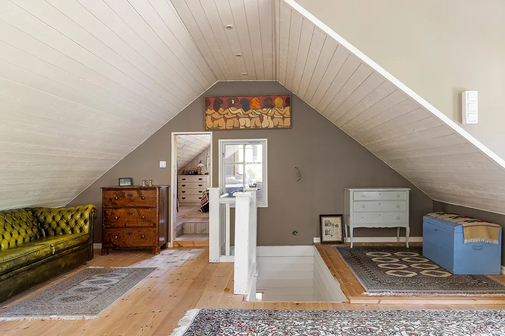 Pièces - Charming 1½-Storey Villa with Garden in Härryda