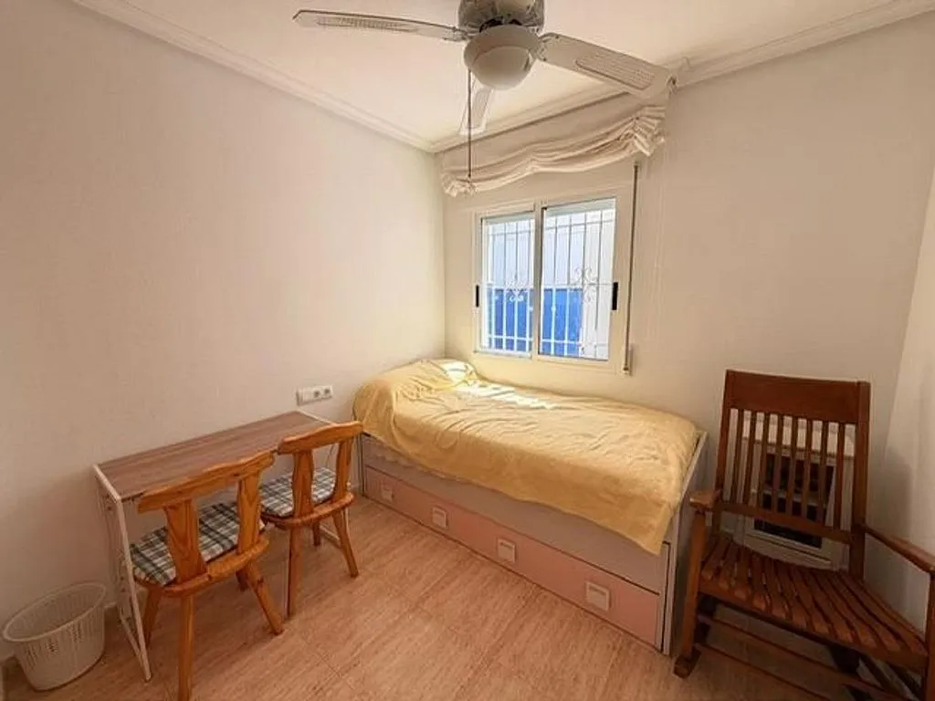 Chambres - Duplex with Terrace in La Torre de la Horadada