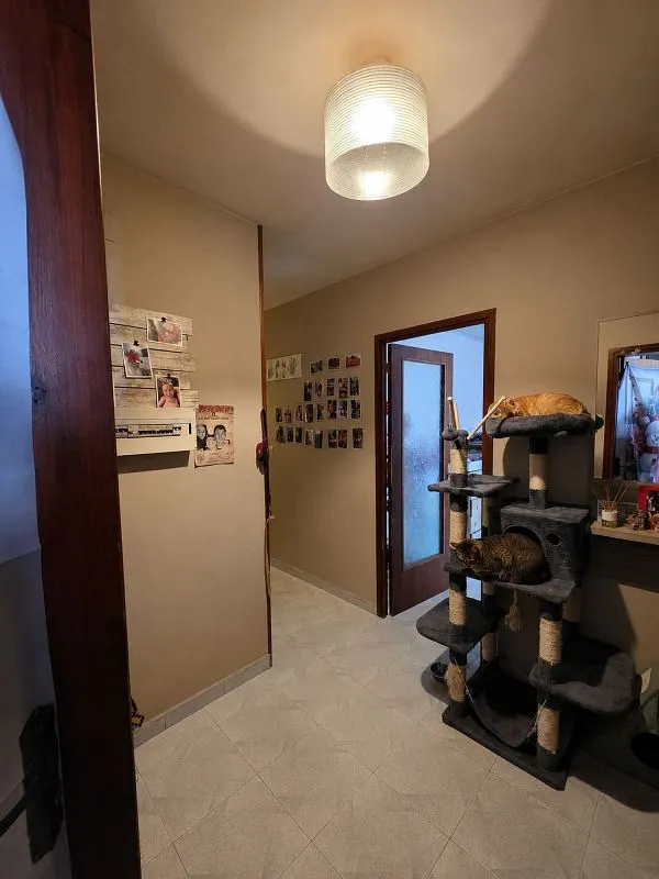 hallway_entrance