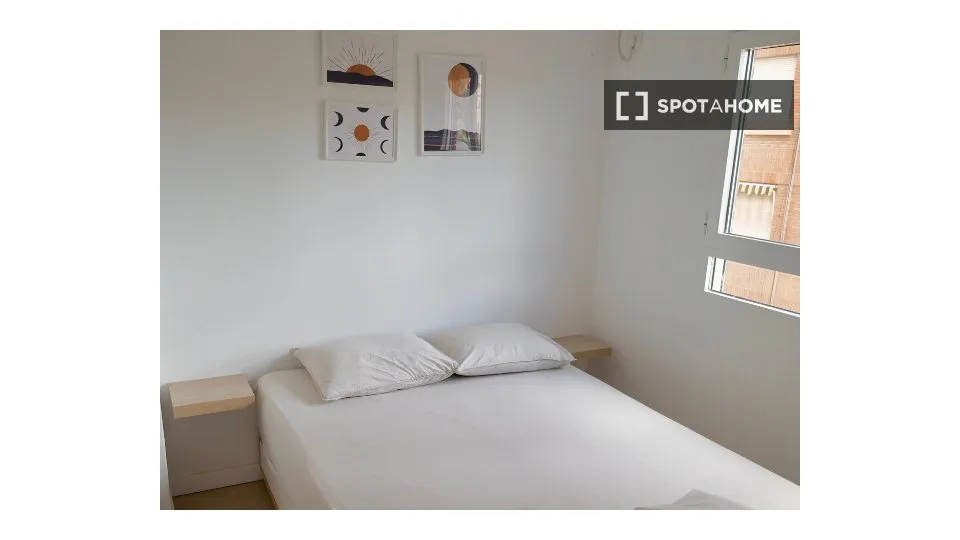 Magamistoad - Shared Room with Kitchen in El Grau, Valencia