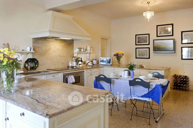 Cuisine - Lakefront Villa with Private Marina in Torno