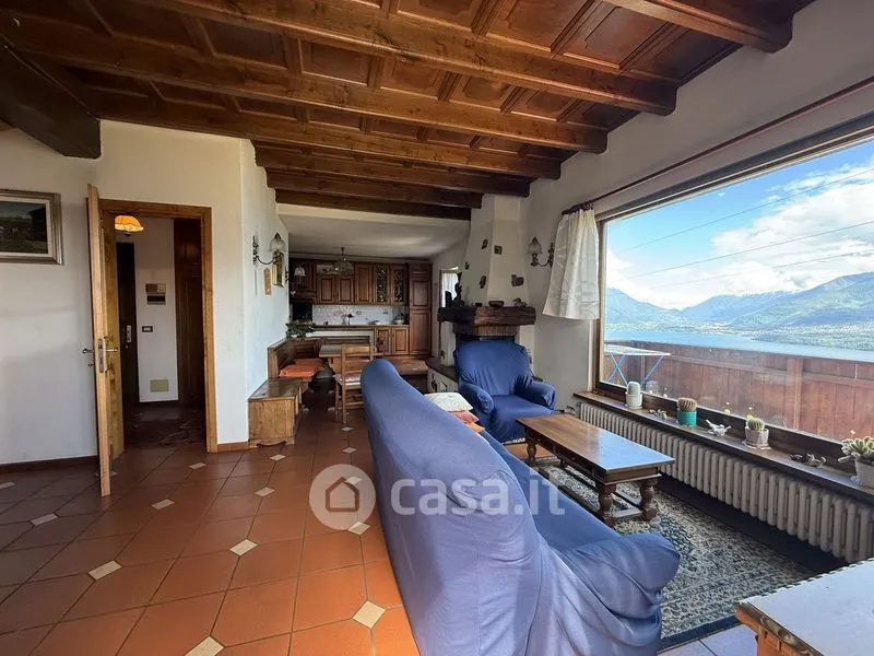 Séjour - Villa with Lake View in Dongo