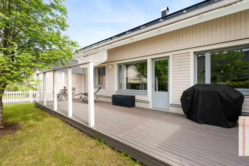 Terrace - Quiet Apartment with Garden in Joensuu