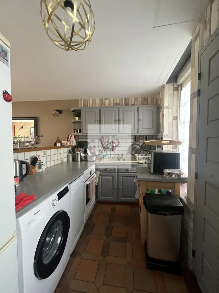 Cuisine - Maison de ville avec terrasse et jardin à La Rivière-Saint-Sauveur