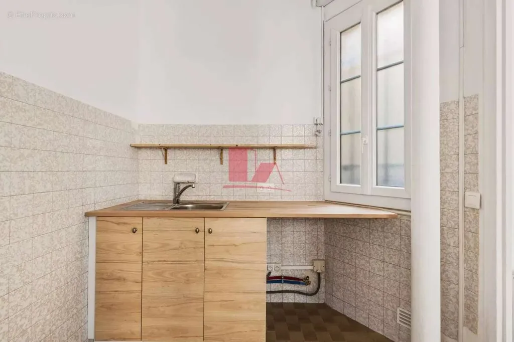 Cuisine - 2 Pièces Rénové au Calme à Vanves