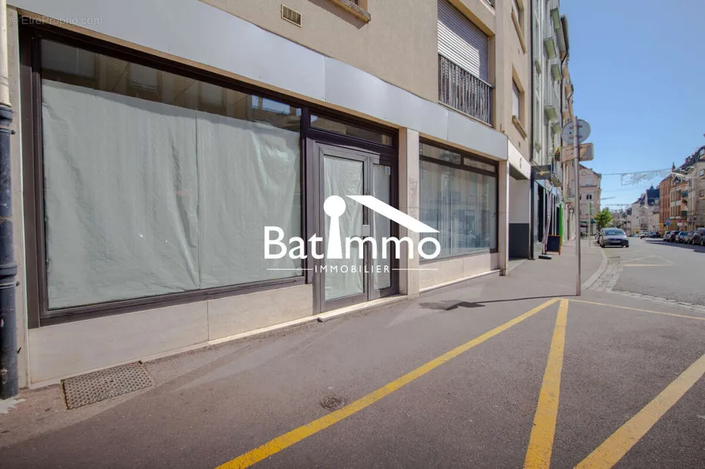 Extérieur - Commerce avec Parking à Metz